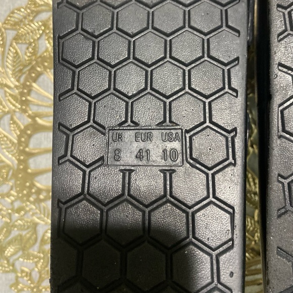 🔥🔥🔥MIA Black Open Toed Arch Support Waterproof Buckled Sandals - Picture 5 of 6